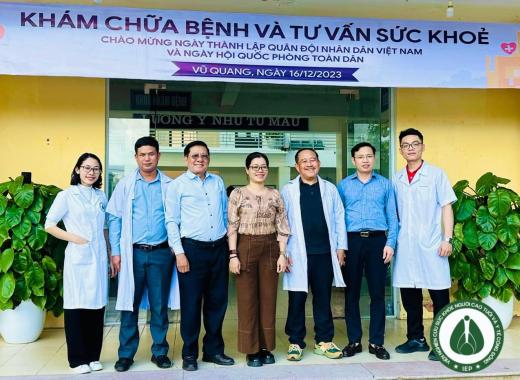 BÁC SĨ VIỆN IEP THAM GIA CHƯƠNG TRÌNH KHÁM CHỮA BỆNH VÀ TƯ VẤN SỨC KHOẺ TẠI NGHỆ AN- HÀ TĨNH