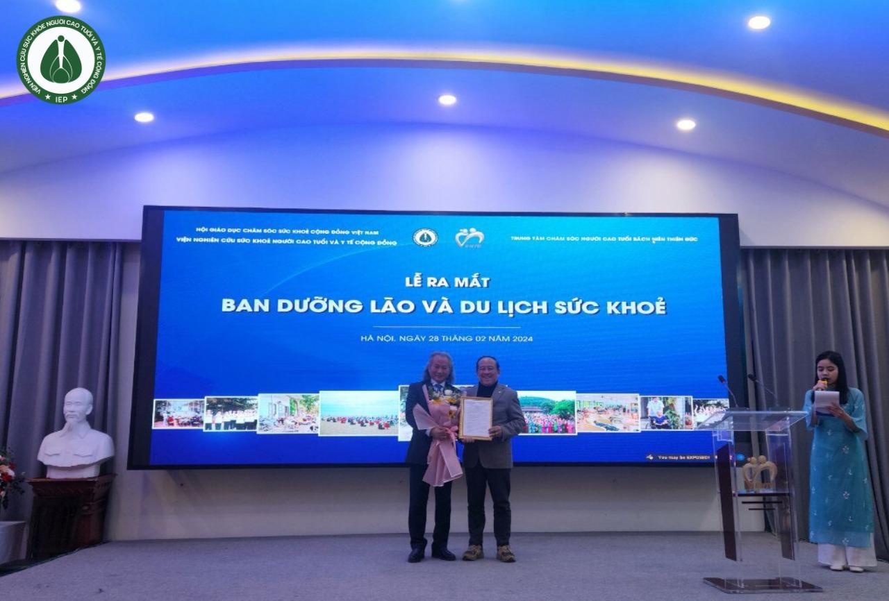 24228 Ban dưỡng lão 2