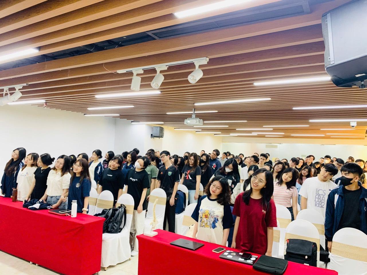 TUỔI TRẺ VÀ SỨC KHOẺ- HÀNH TRÌNH GIEO HẠT TỚI HƠN 1000 SINH VIÊN TRƯỜNG QUỐC TẾ- ĐẠI HỌC QUỐC GIA HÀ NỘI